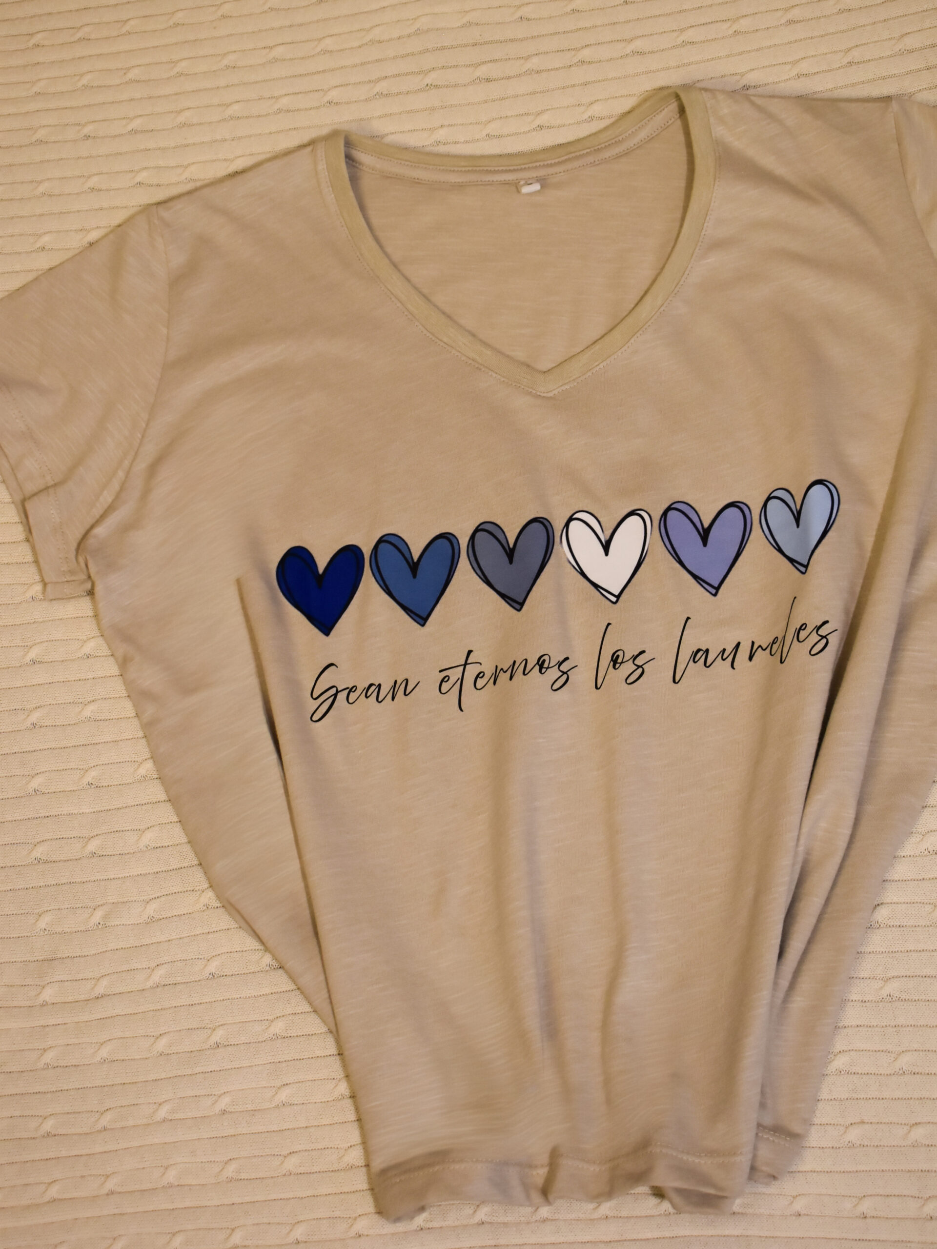 Remera corazones sean eternos... - Imagen 11
