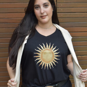 Remera negra Sol de Mayo