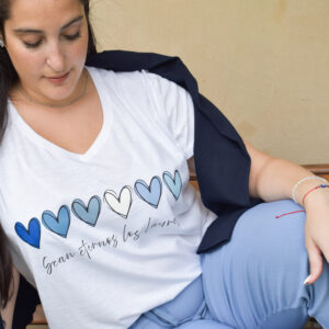Remera corazones sean eternos...